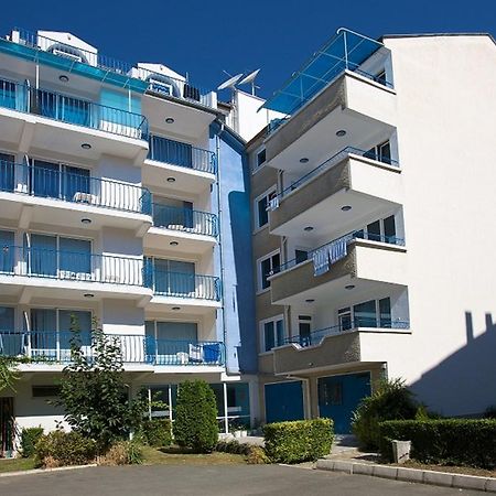 رافدا Elvira Hotel المظهر الخارجي الصورة