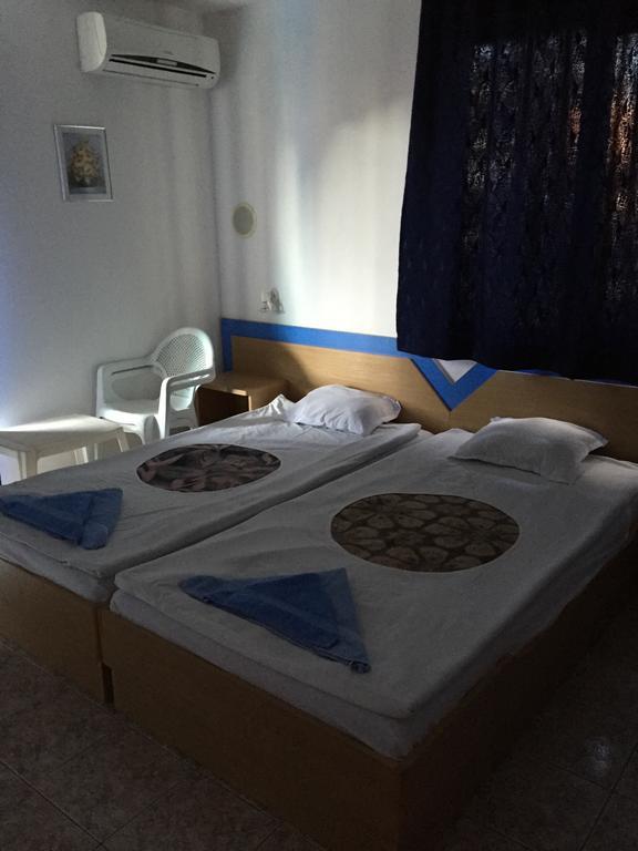 رافدا Elvira Hotel المظهر الخارجي الصورة