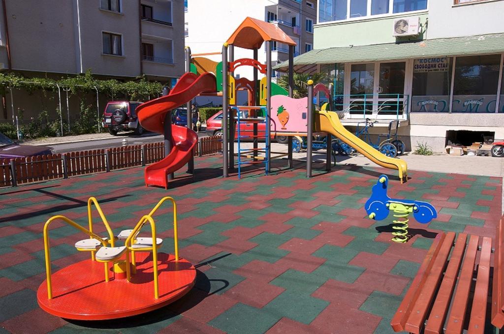 رافدا Elvira Hotel المظهر الخارجي الصورة