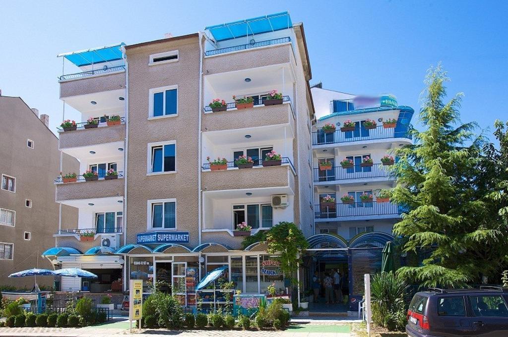 رافدا Elvira Hotel المظهر الخارجي الصورة