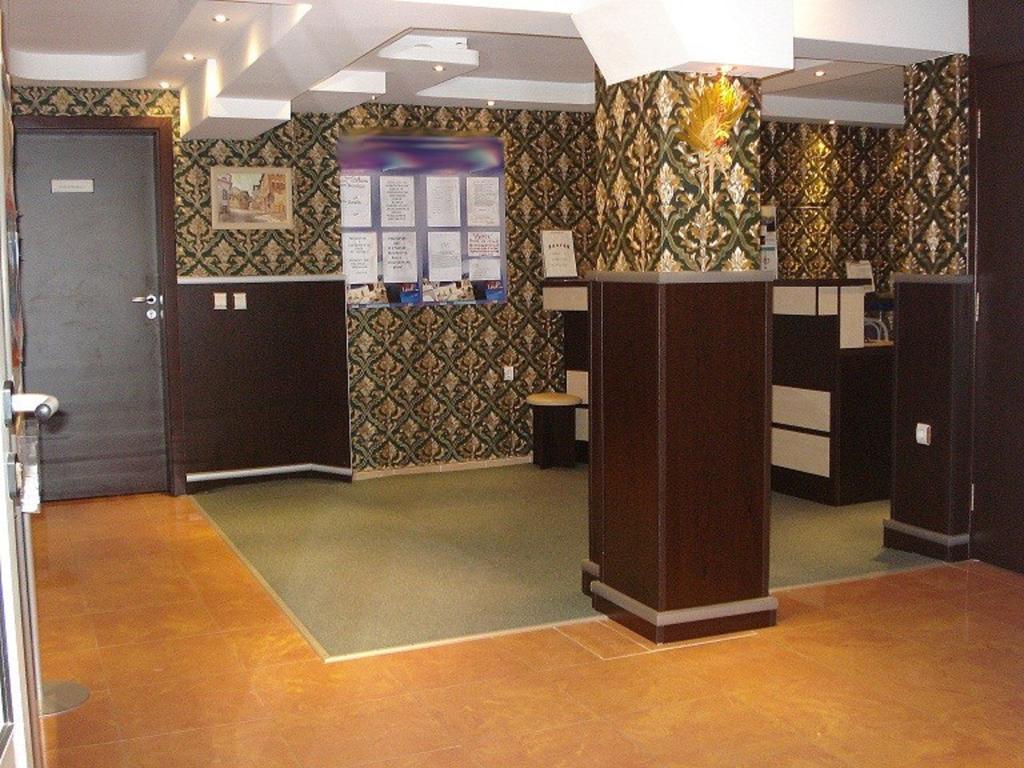 رافدا Elvira Hotel المظهر الخارجي الصورة
