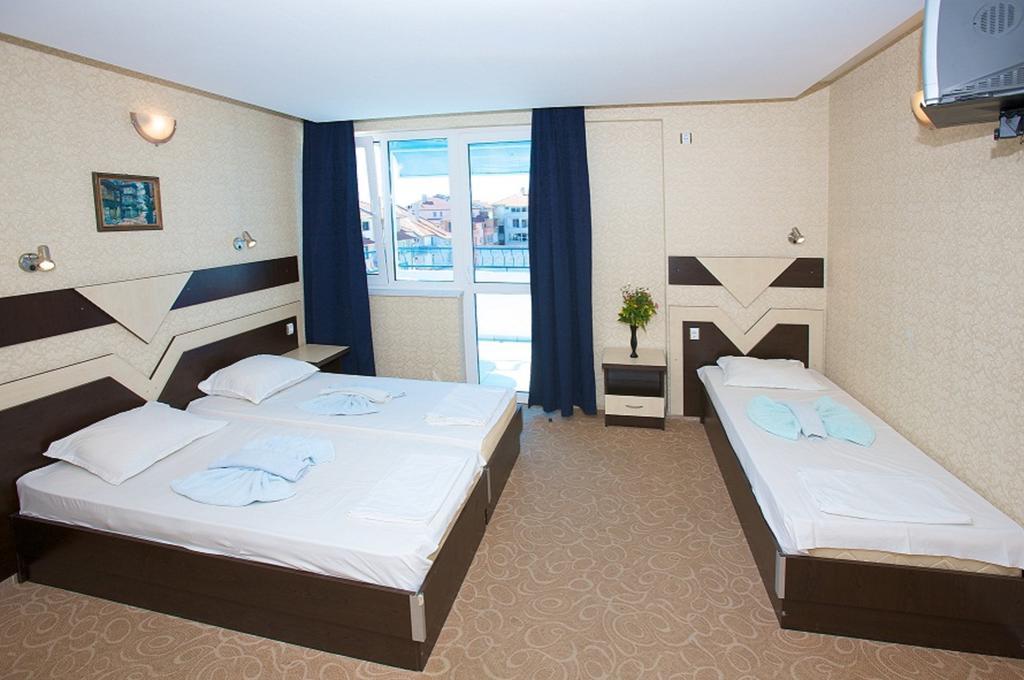 رافدا Elvira Hotel المظهر الخارجي الصورة